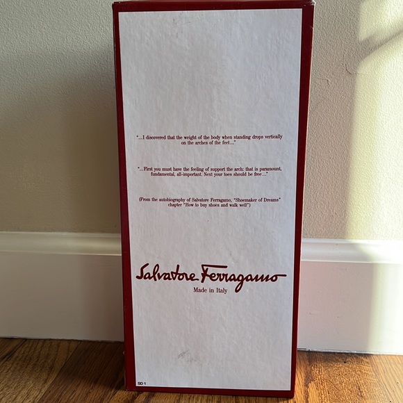 🆑 Salvatore Ferragamo Suede Pumps - Picture 15 of 15